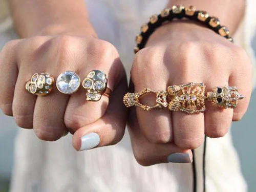 На каком пальце носить кольцо, чтобы привлечь удачу, любовь и благополучие