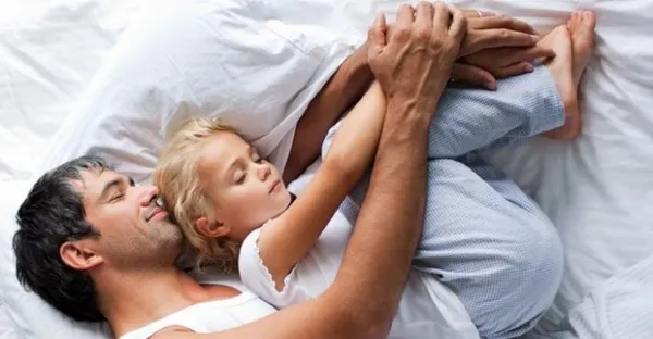 Почему девушке нельзя спать с отцом