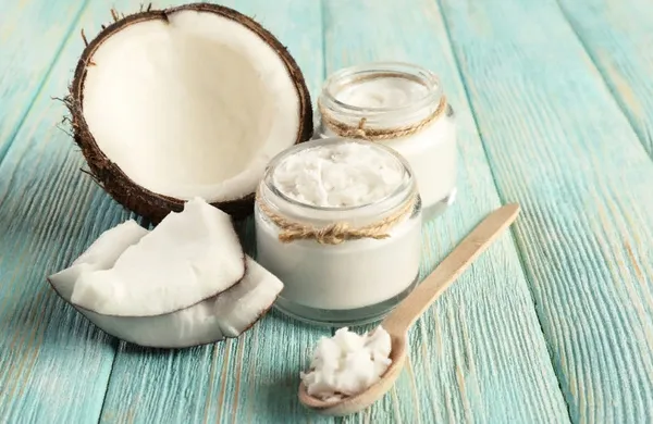 Польза кокосового масла для волос: обсудим ценные качества косметического средства. 24